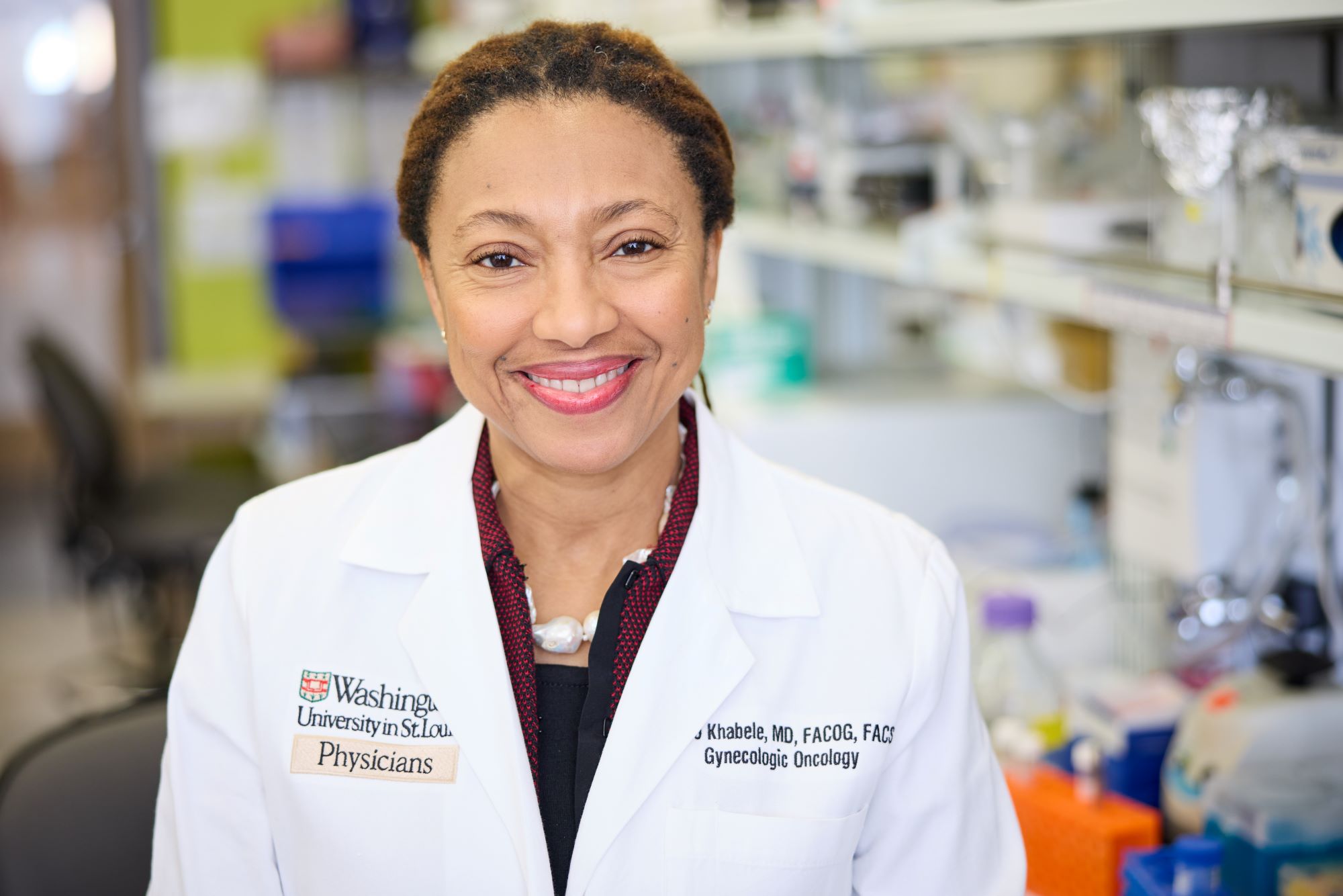 Dr. Dineo Khabele is leveraging the SPORE- to drive innovaton, train new investigators, and bring the latest treatments to patients.